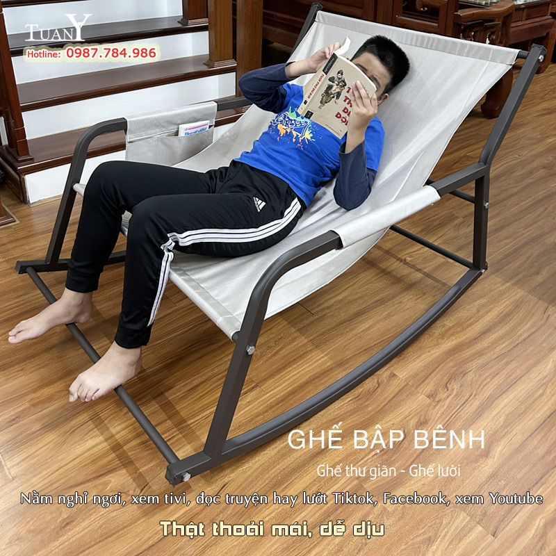 Ghế bập bênh đôi nằm thư giãn, đọc truyện