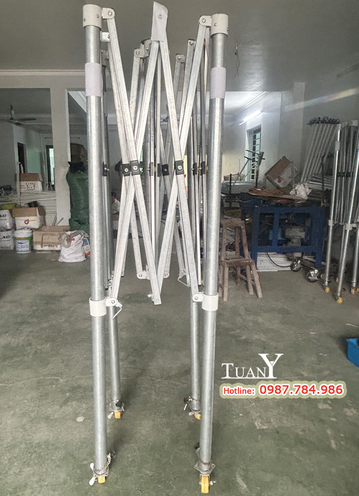 Khung nhà bạt gấp gọn, tiện lợi khi di chuyển